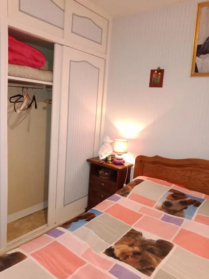 Maison Entiere Avec Parking, Garage Et Jardin Montlucon France